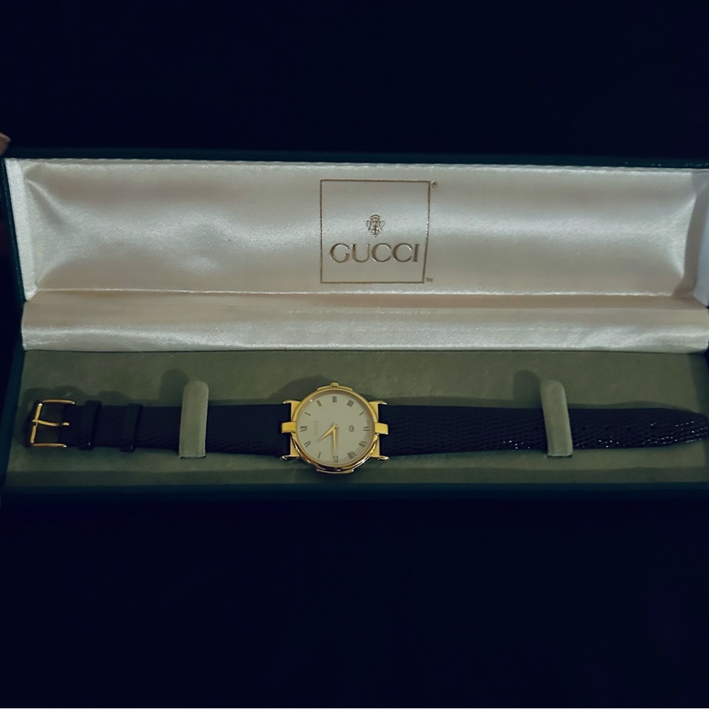 vintage Gucci leather watch - Picture 2 of 2